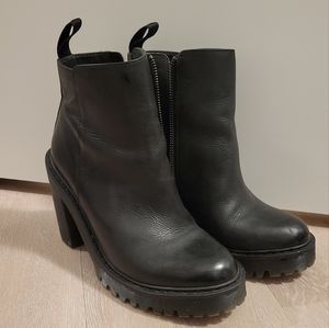 Dr. Martens Magdalena Leather Boots